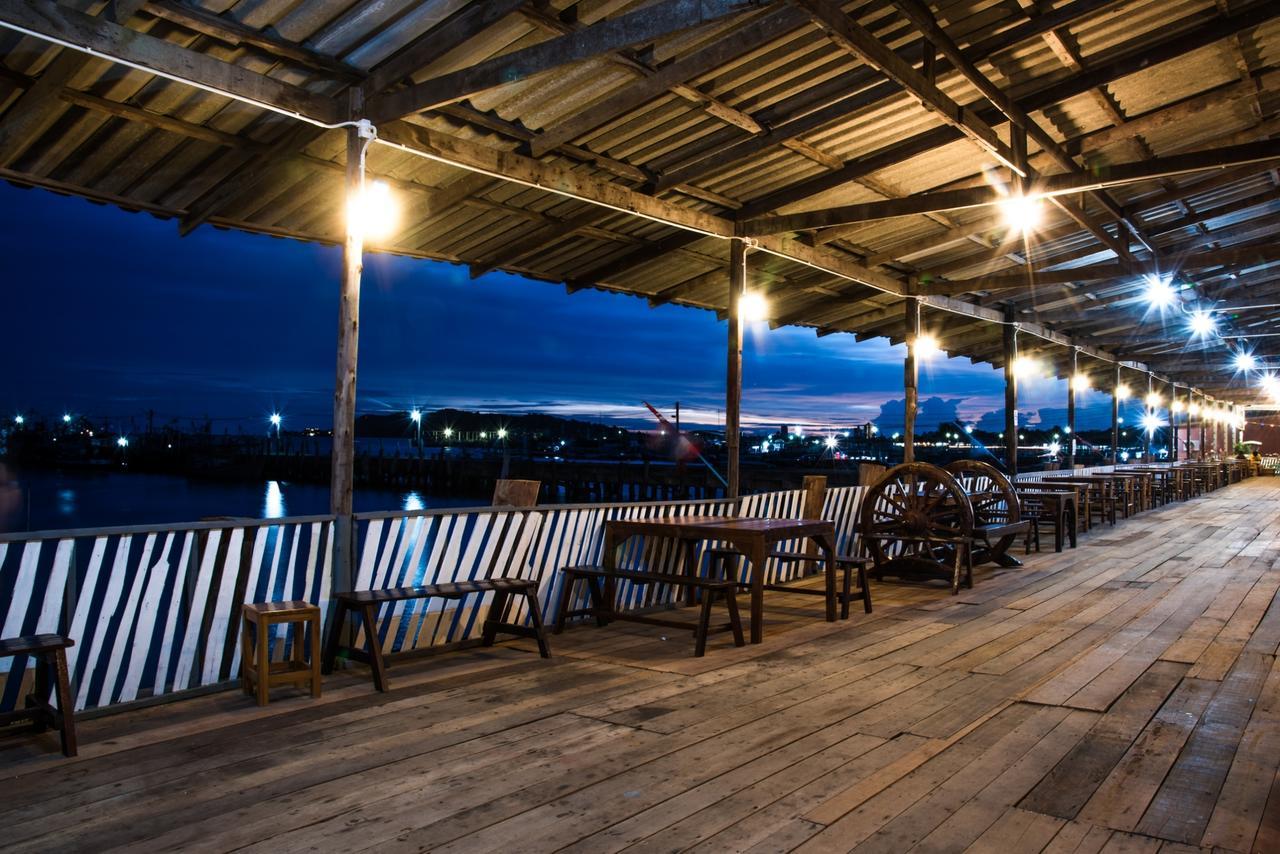 I Na Seaview Hostel Rayong Exterior foto