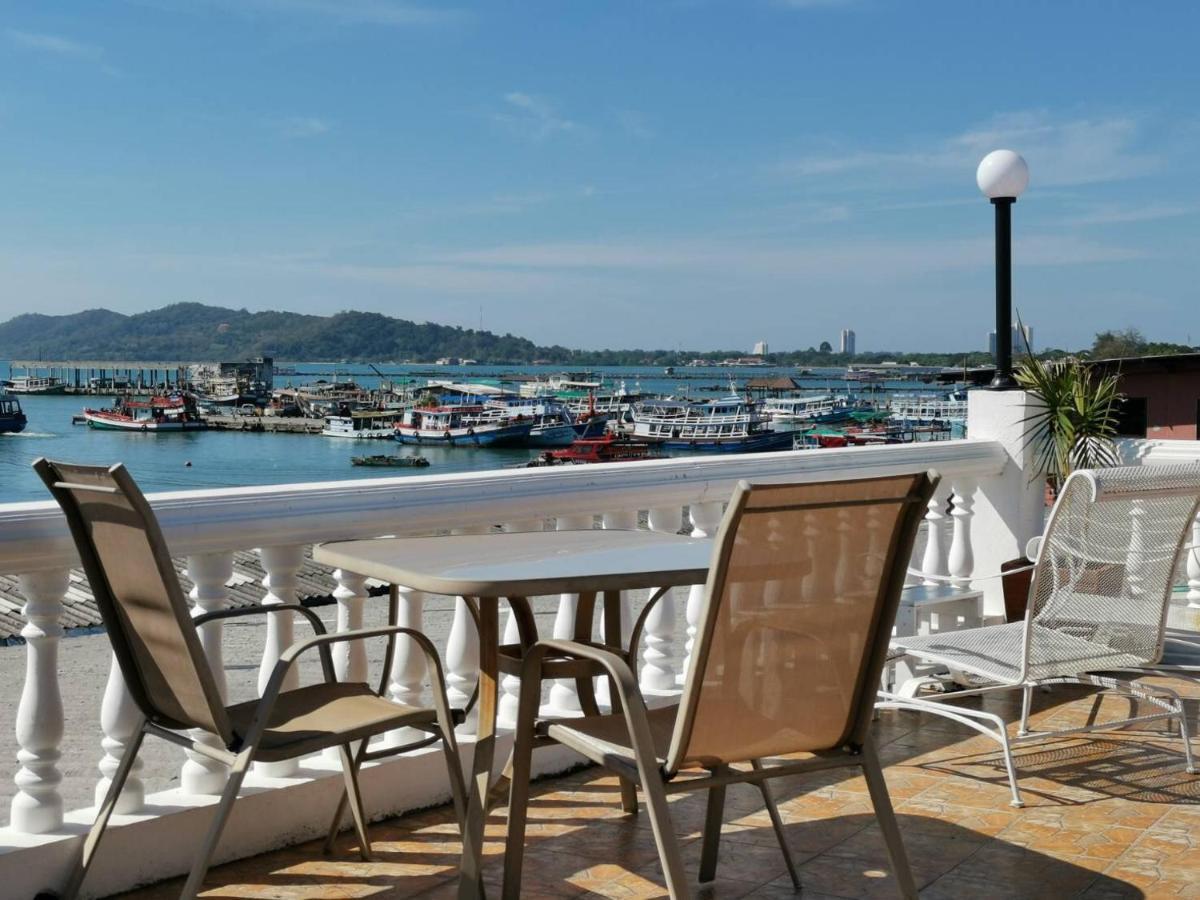 I Na Seaview Hostel Rayong Exterior foto